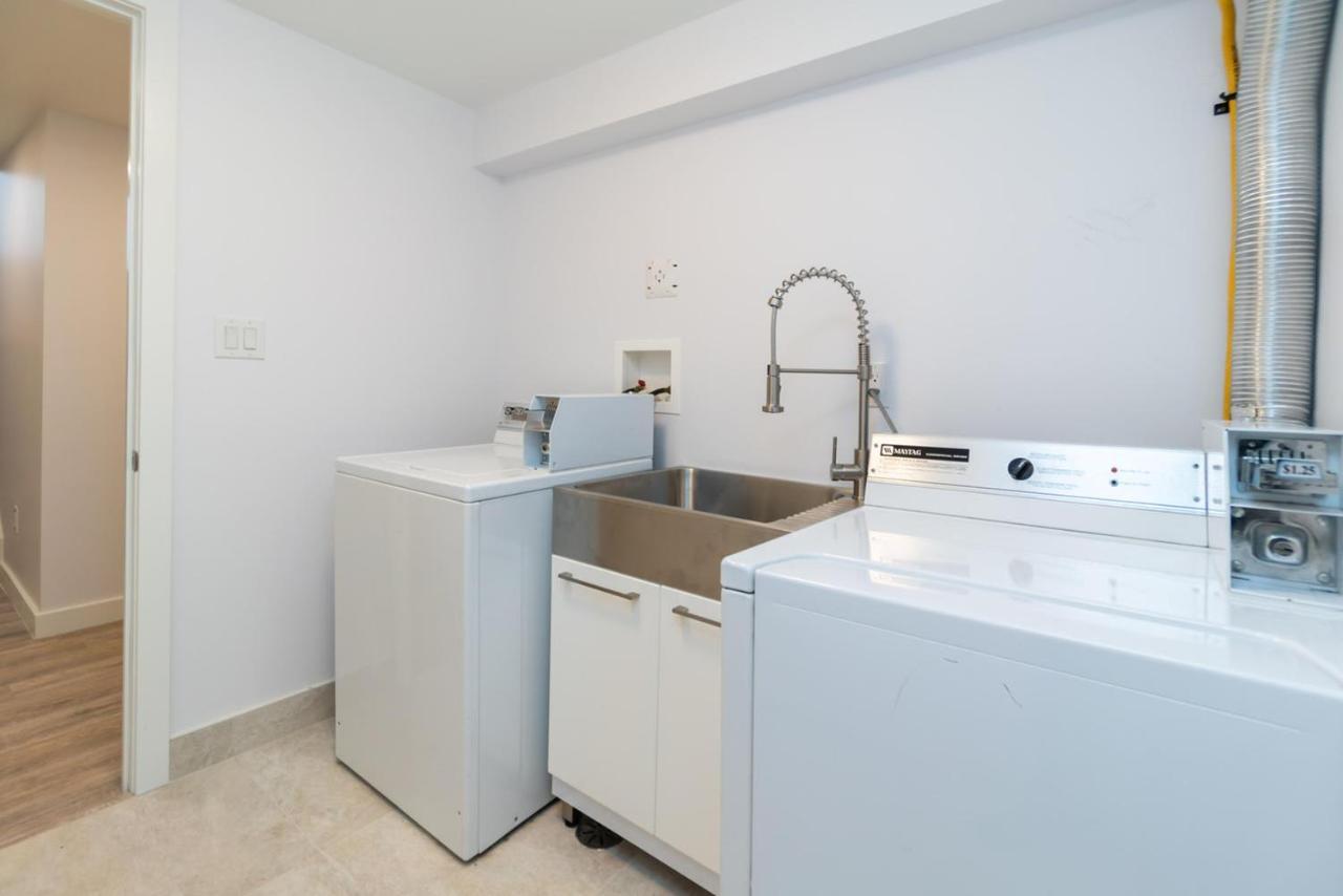 Your Comfy In Mid-toronto Apartment *