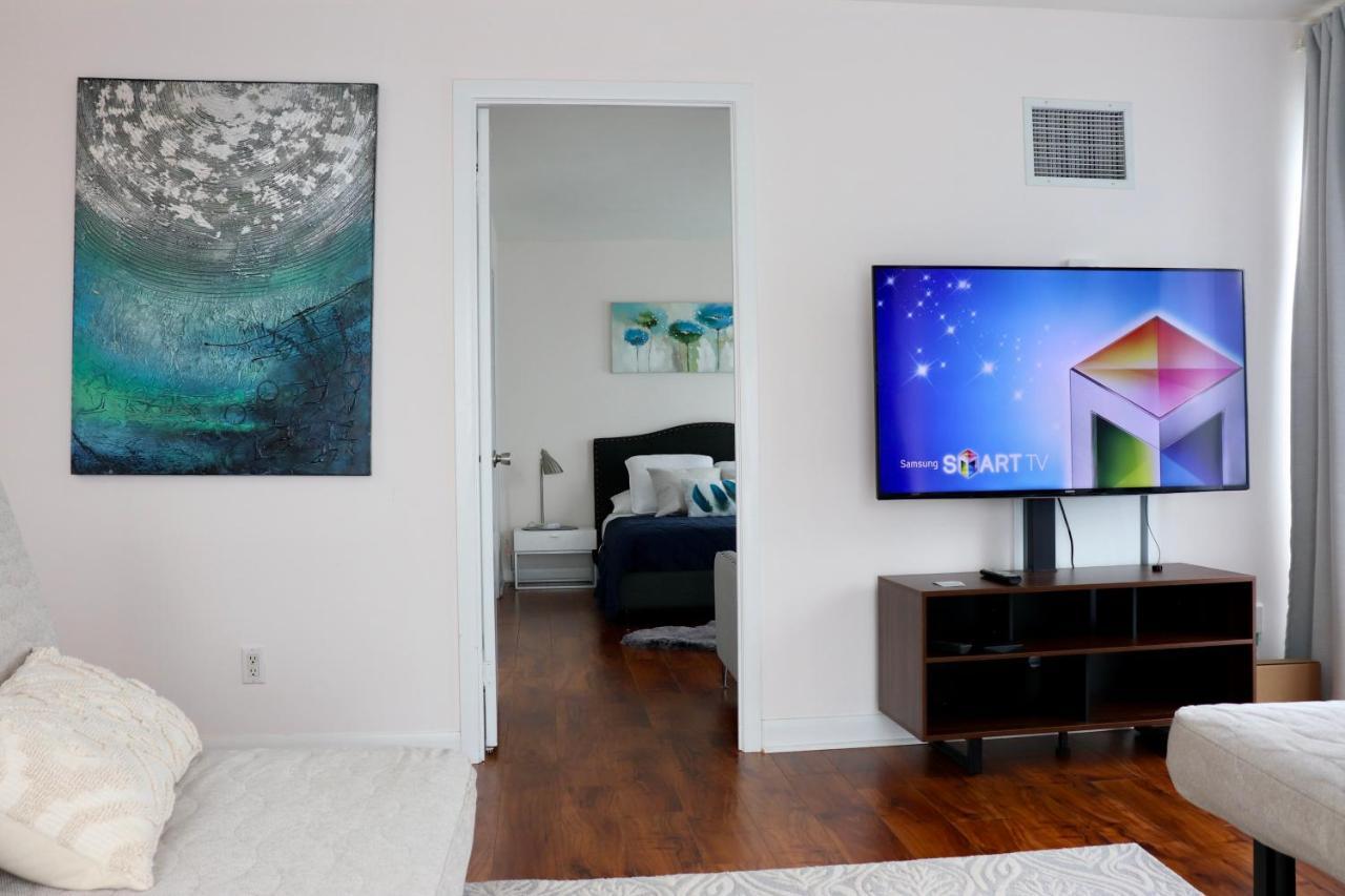 Apartment/2bedrooms/2 Full Bathrooms/free Parking Apartment *
