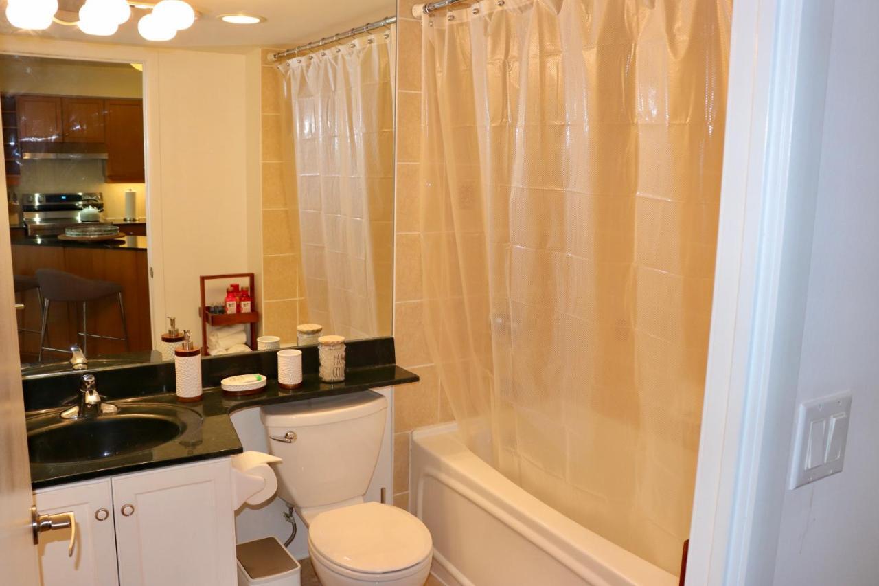 Apartment/2bedrooms/2 Full Bathrooms/free Parking Apartment