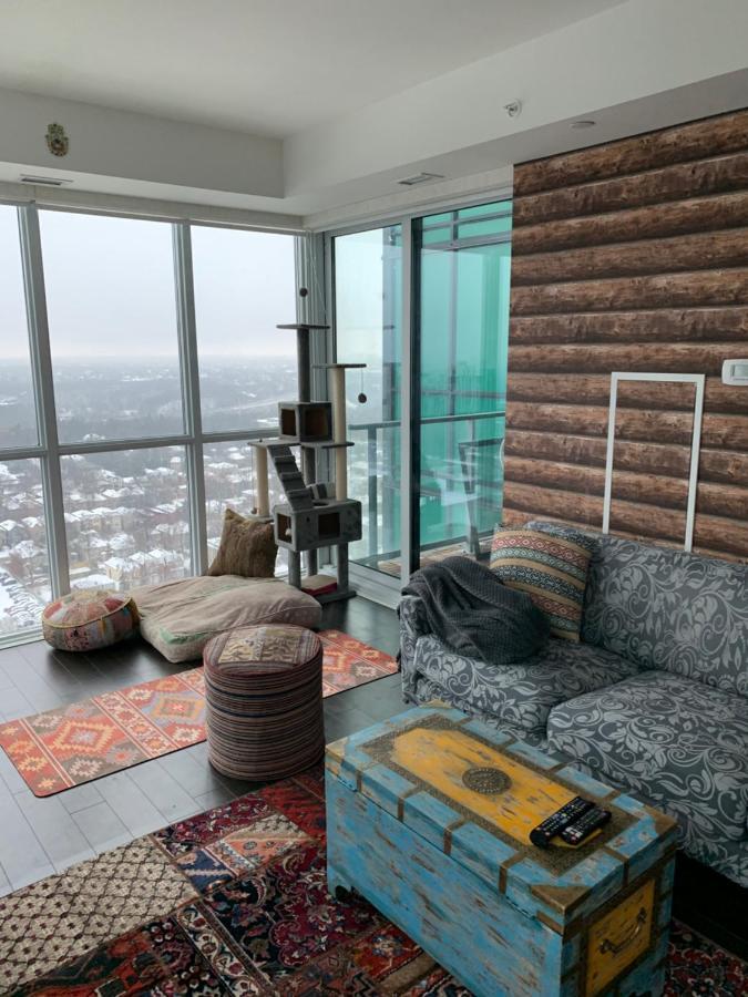 Cozy 2 Bedroom Boho North York Skyscraper Apartment
