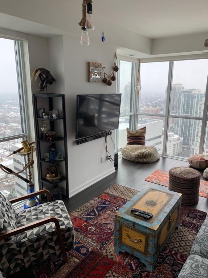Apartment Cozy 2 Bedroom Boho North York Skyscraper