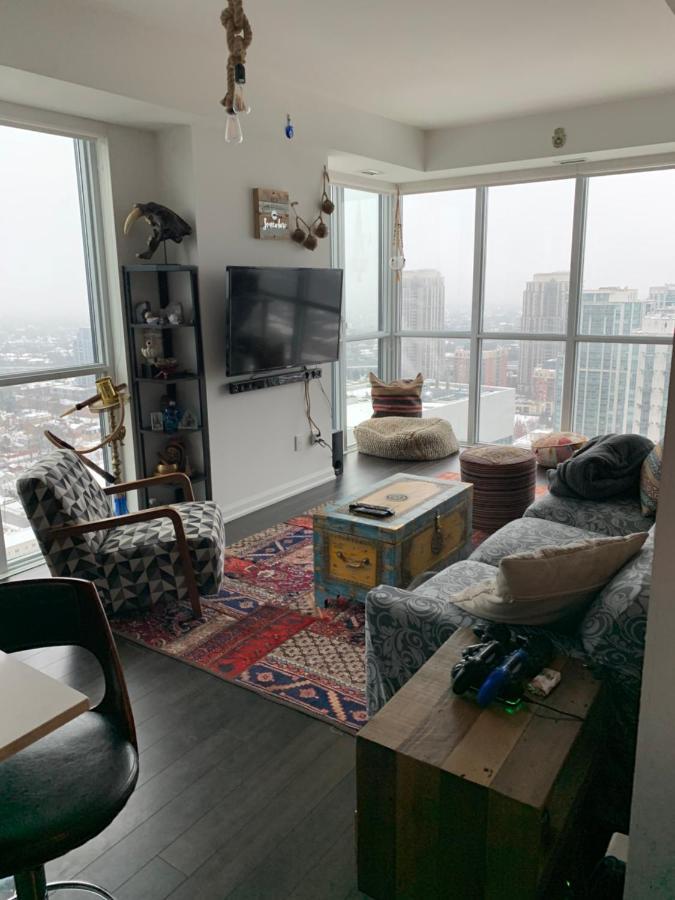 Cozy 2 Bedroom Boho North York Skyscraper Toronto