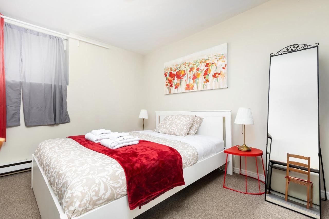 For Rent Beside U Of T Toronto