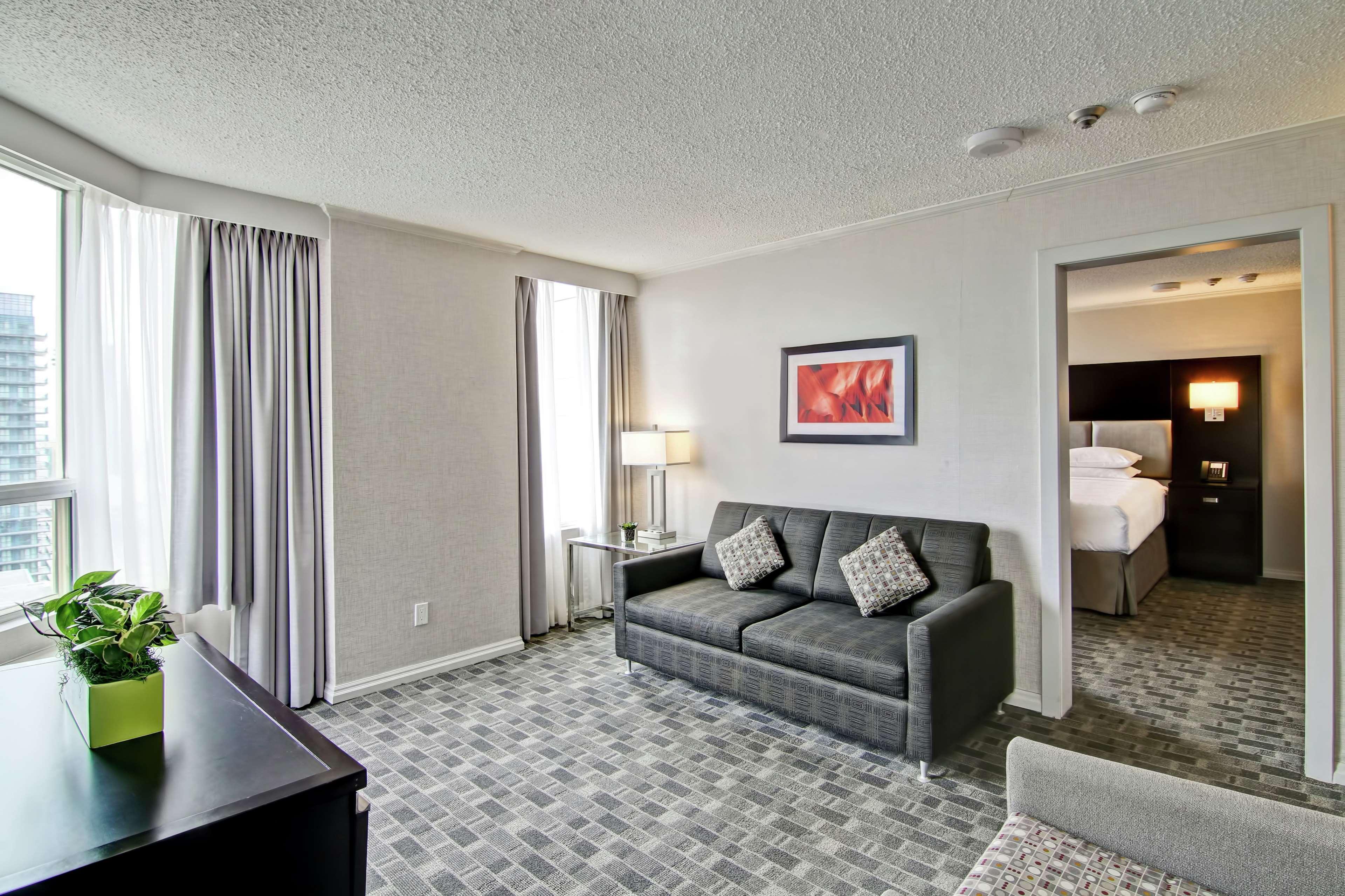 Doubletree By Hilton Downtown 4*