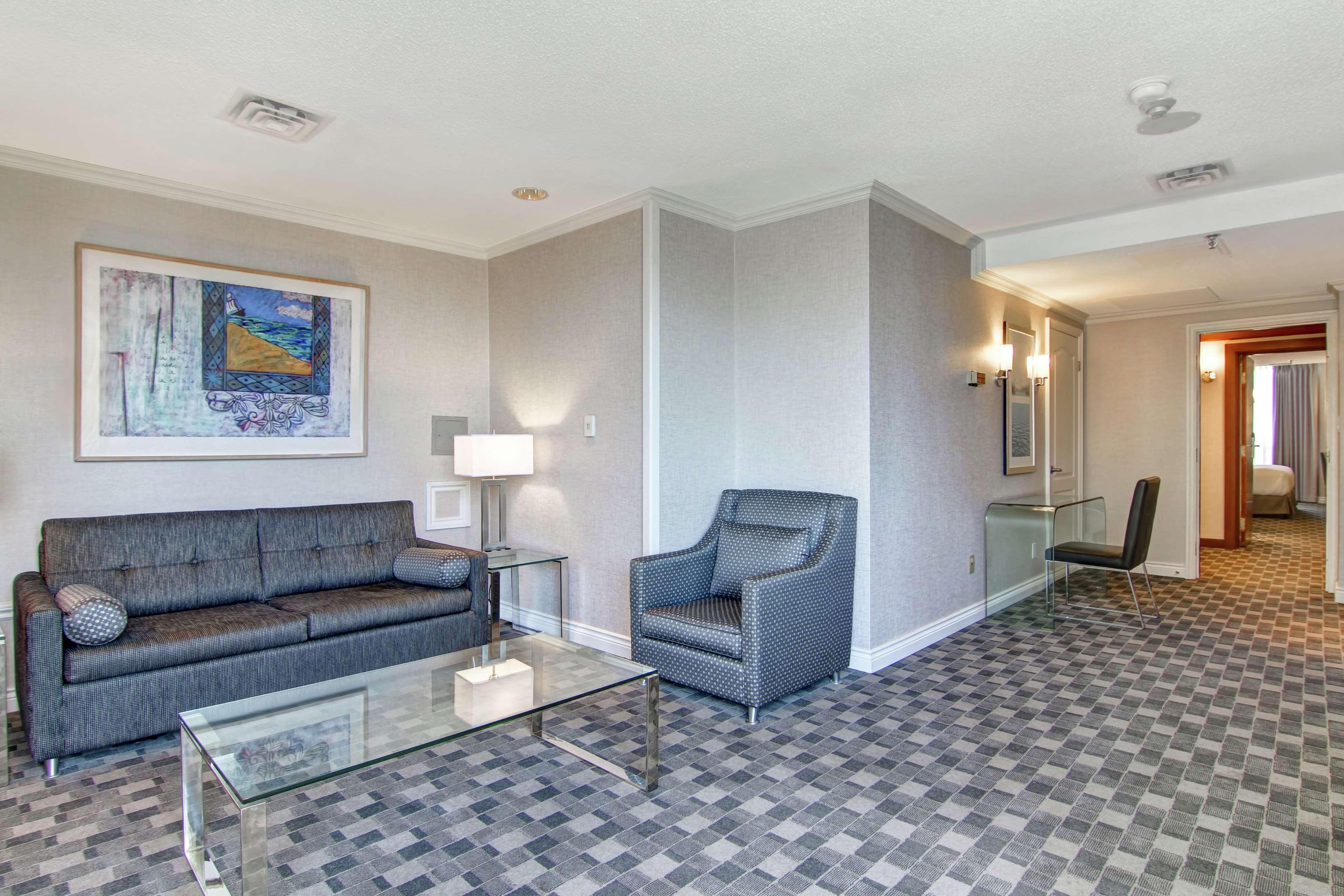 Doubletree By Hilton Downtown Hotel Toronto