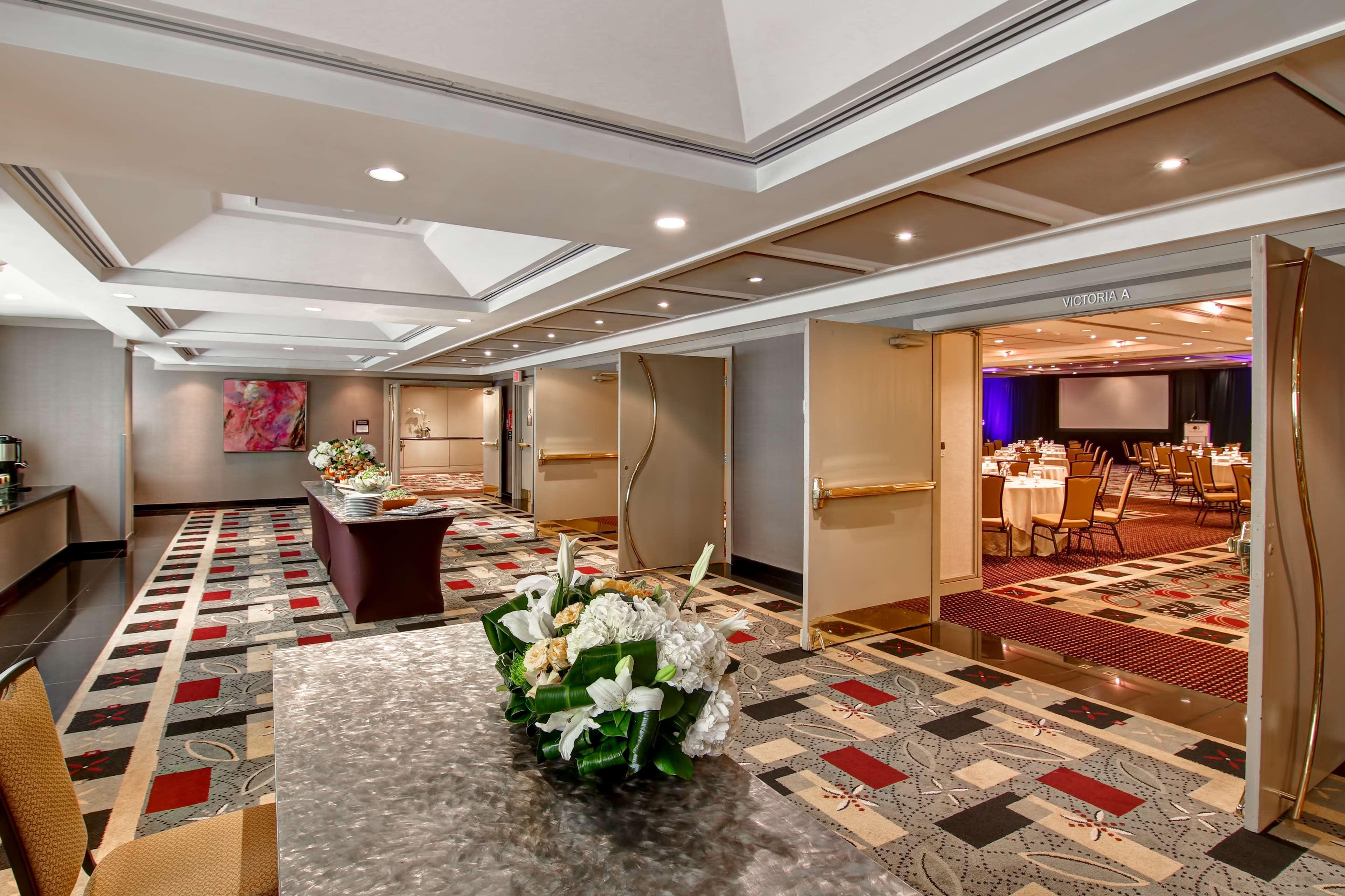 Hotel Doubletree By Hilton Downtown 4*