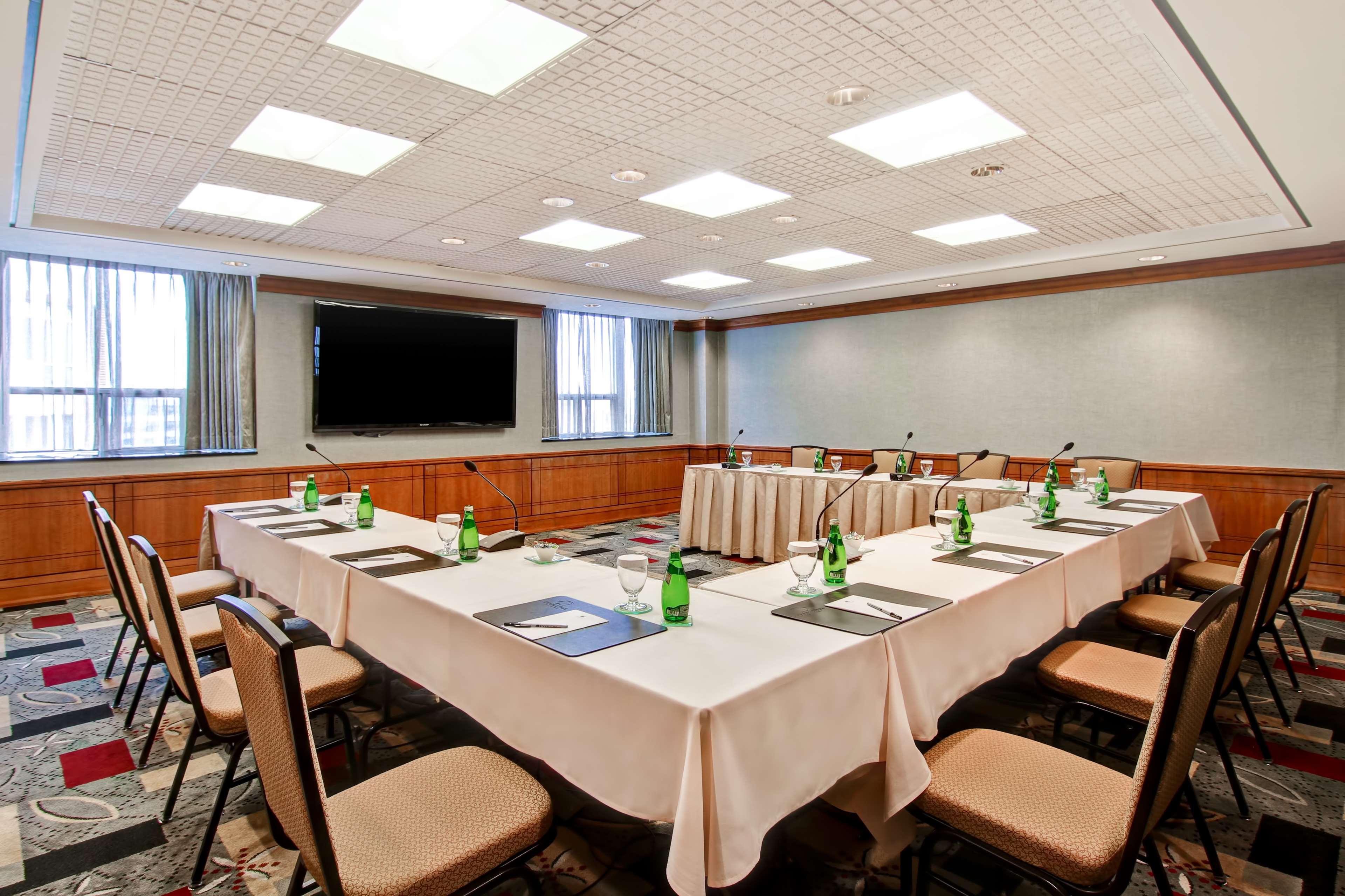 Doubletree By Hilton Downtown 4* Toronto
