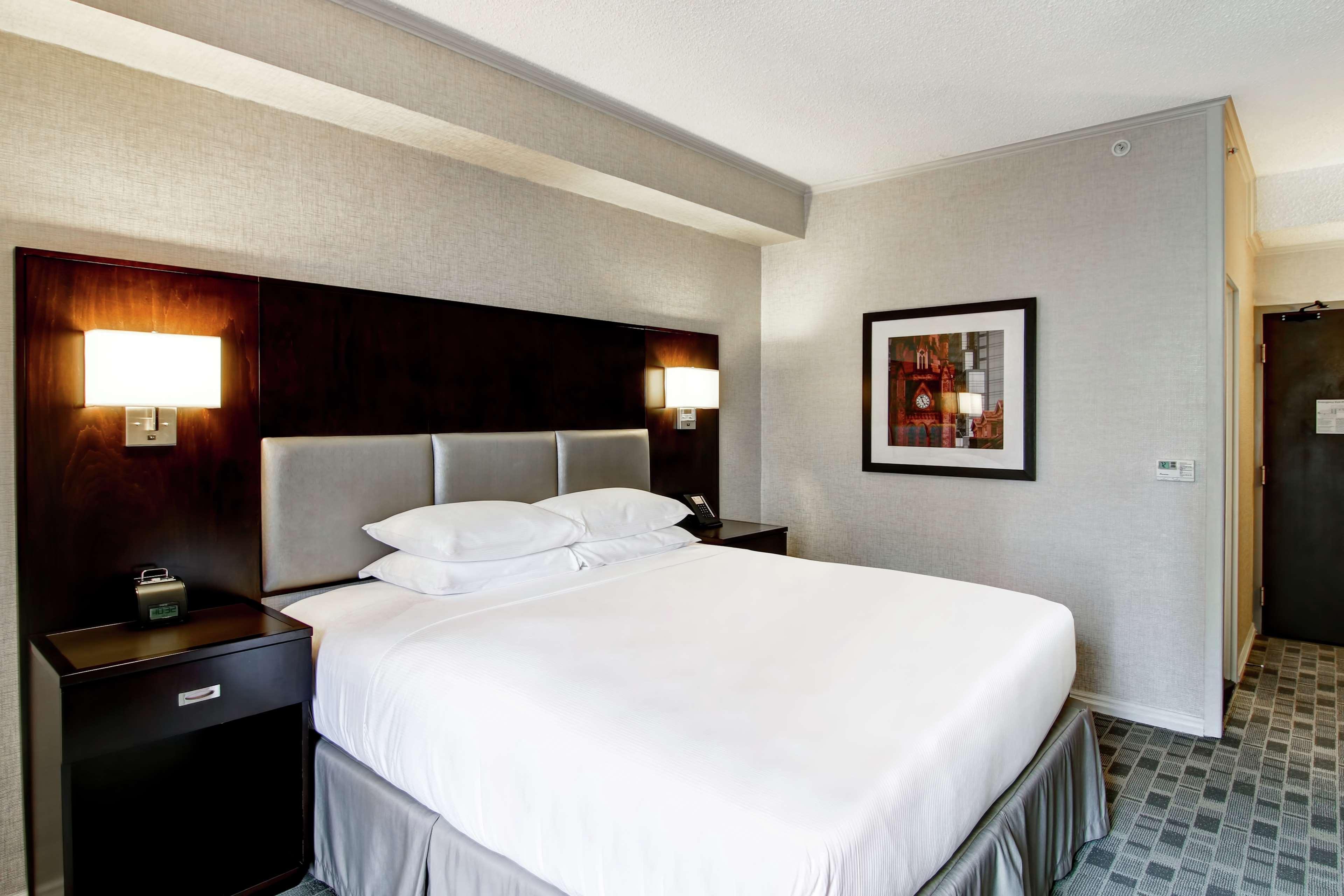 Doubletree By Hilton Downtown Toronto