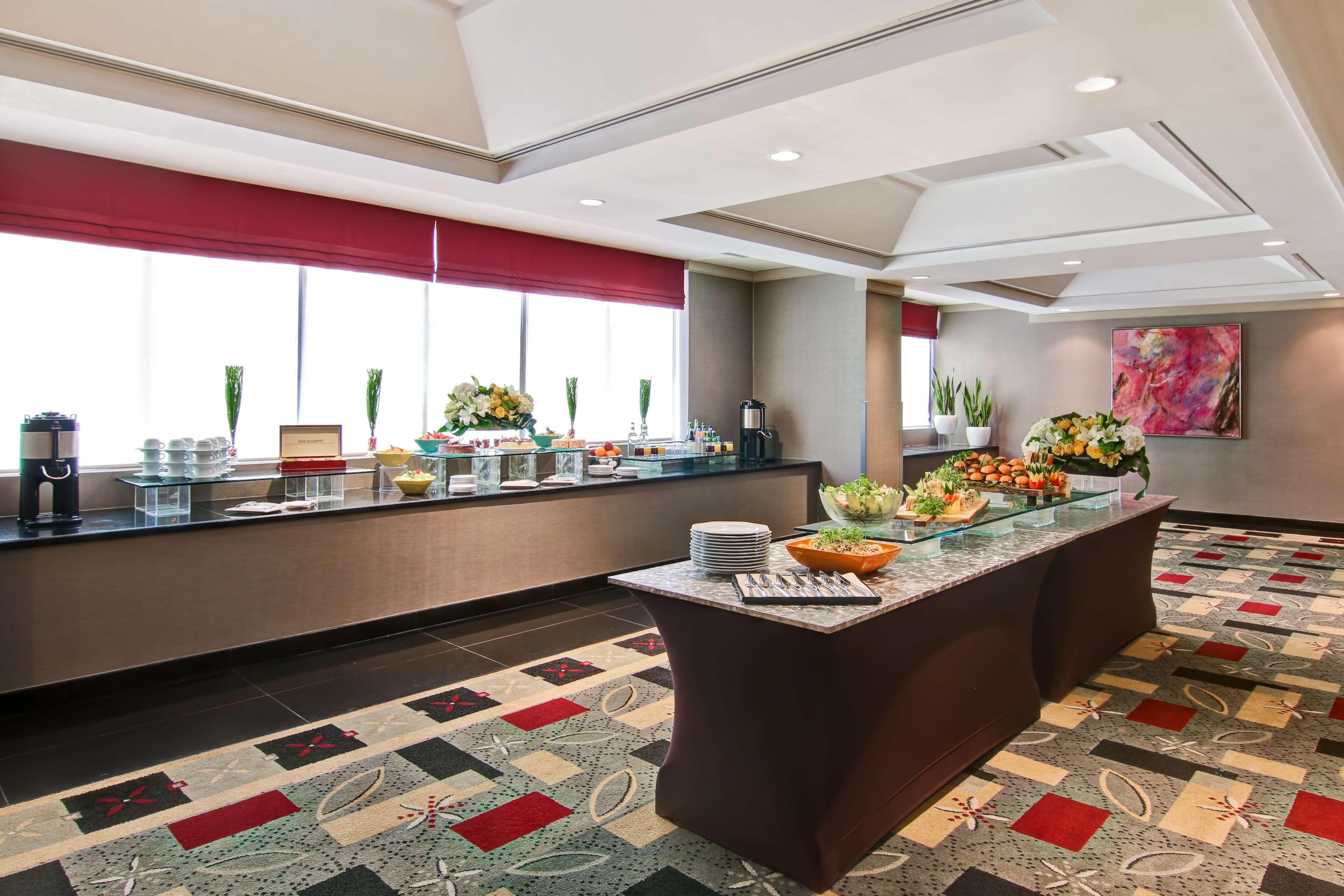 Hotel Doubletree By Hilton Downtown 4*