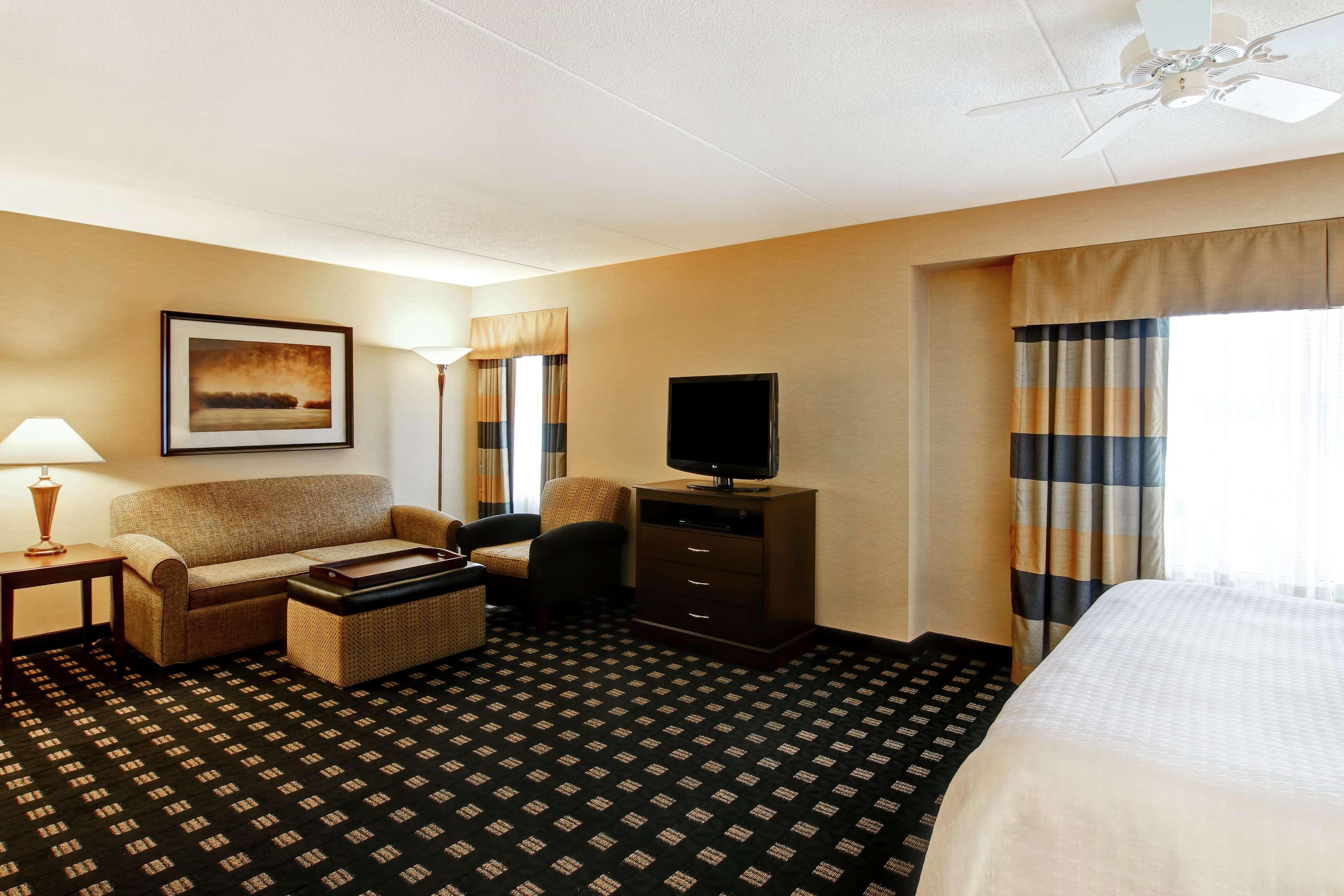 Homewood By Hilton Airport Corporate Centre Hotel