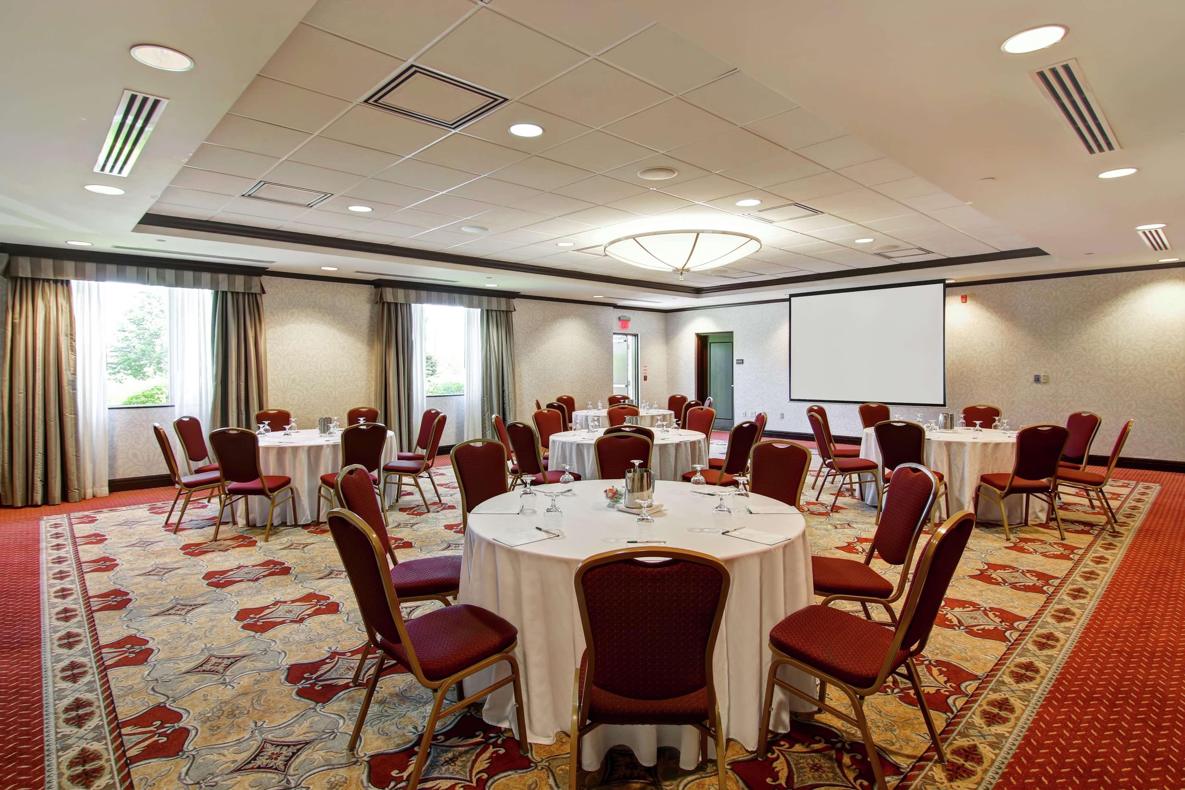 Hotel Homewood By Hilton Airport Corporate Centre