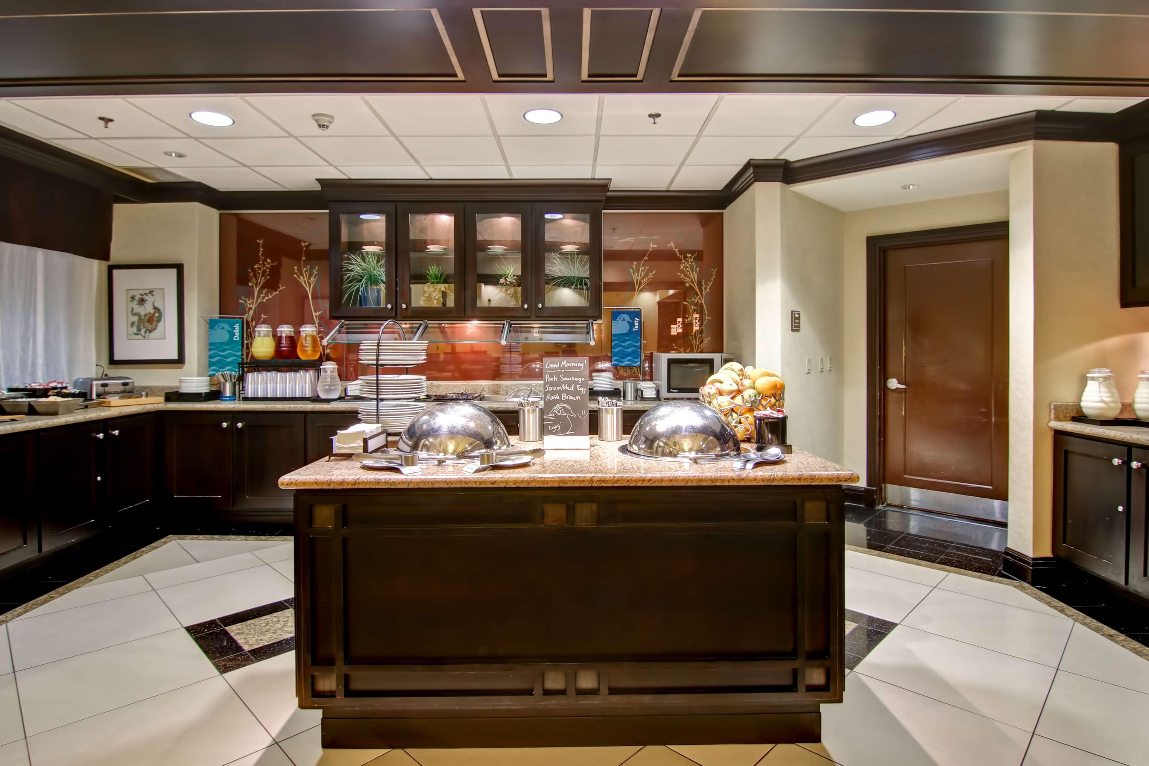 Homewood By Hilton Airport Corporate Centre 3*