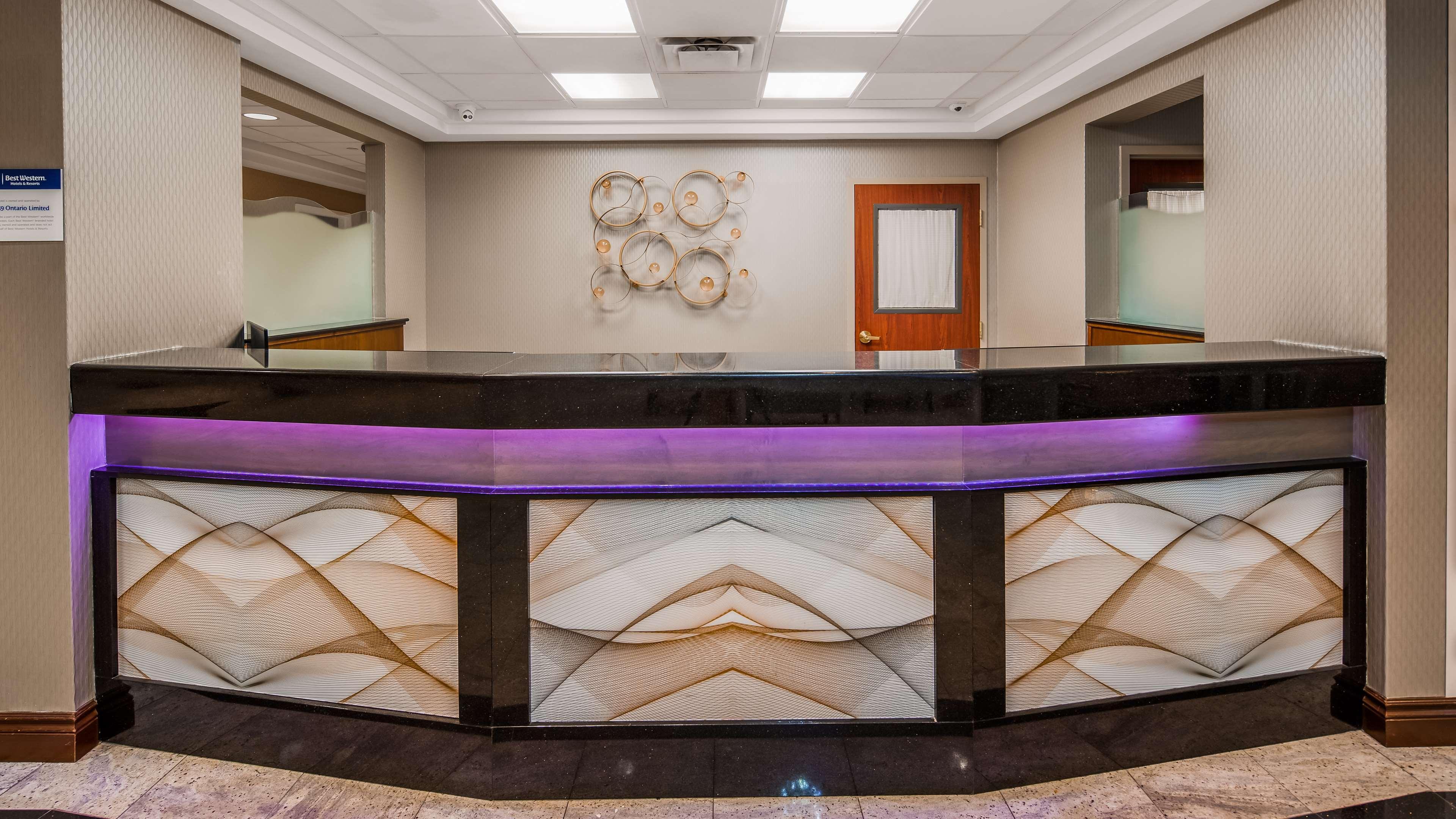Western Travel Airport Hotel Toronto