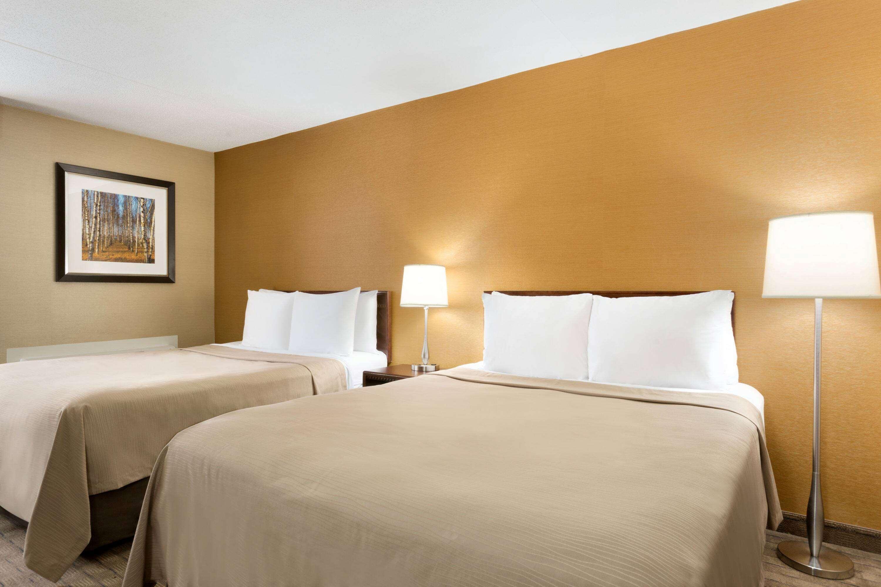Travelodge By Wyndham East Toronto
