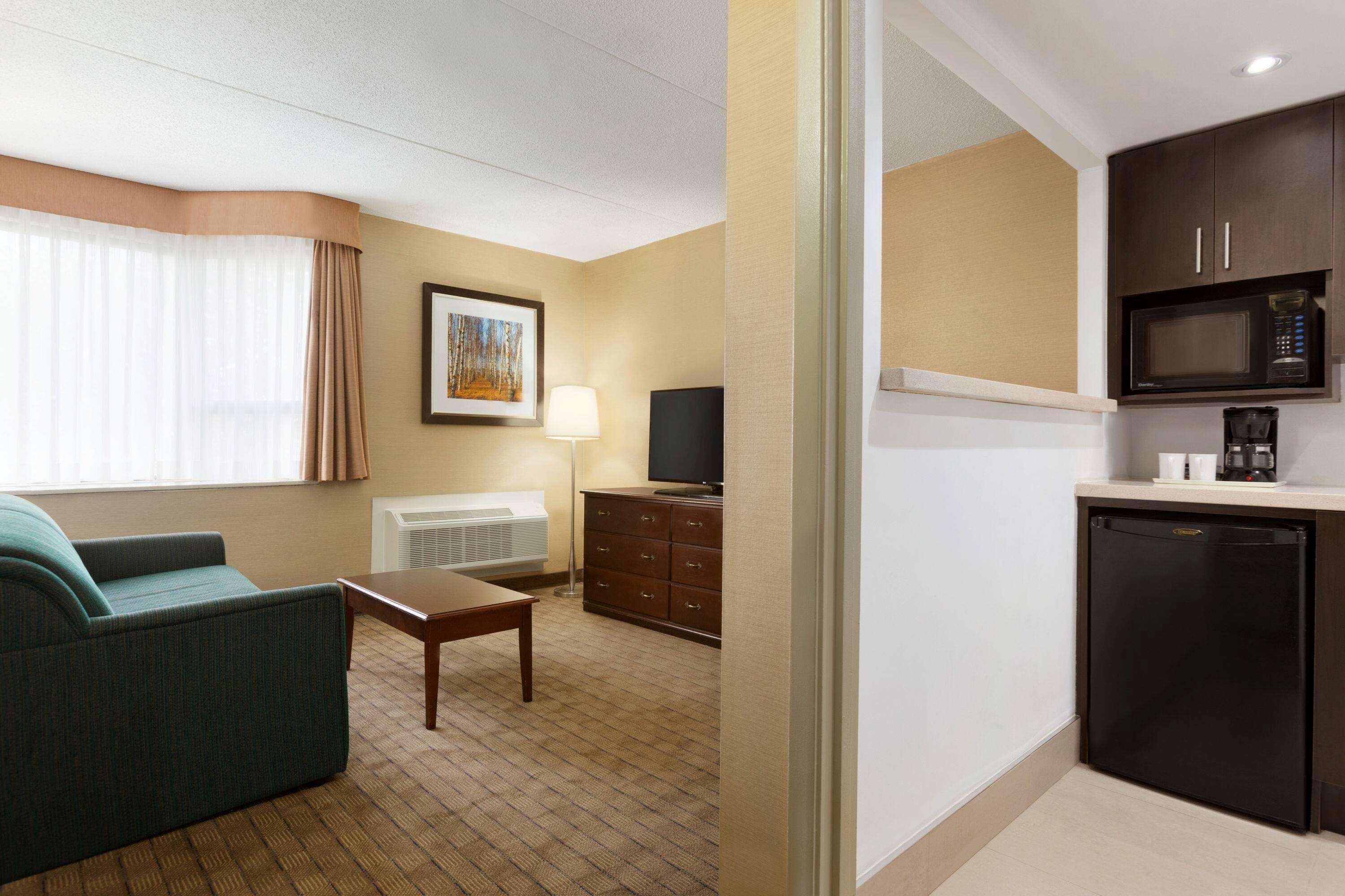 Travelodge By Wyndham East 2* Toronto
