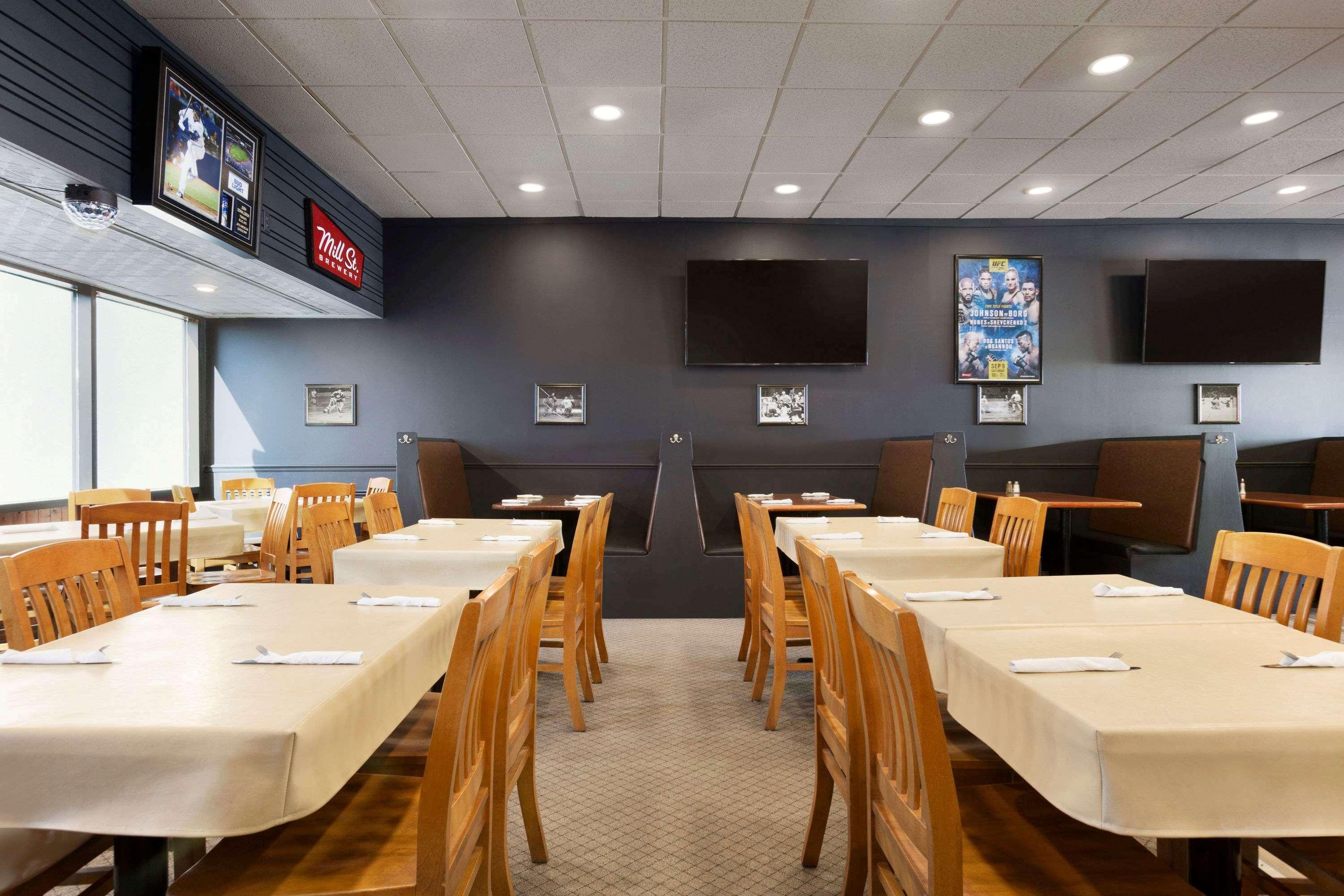 Travelodge By Wyndham East