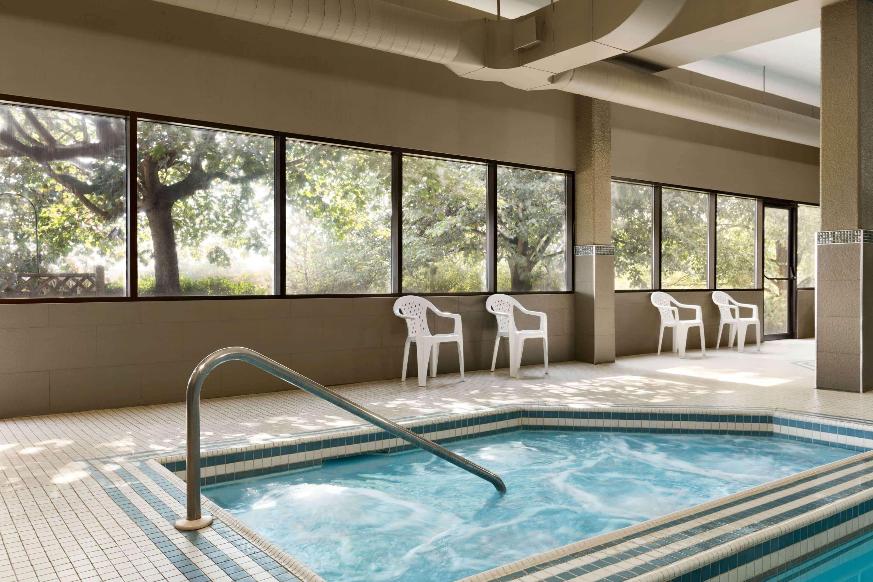 Hotel Travelodge By Wyndham East 2*