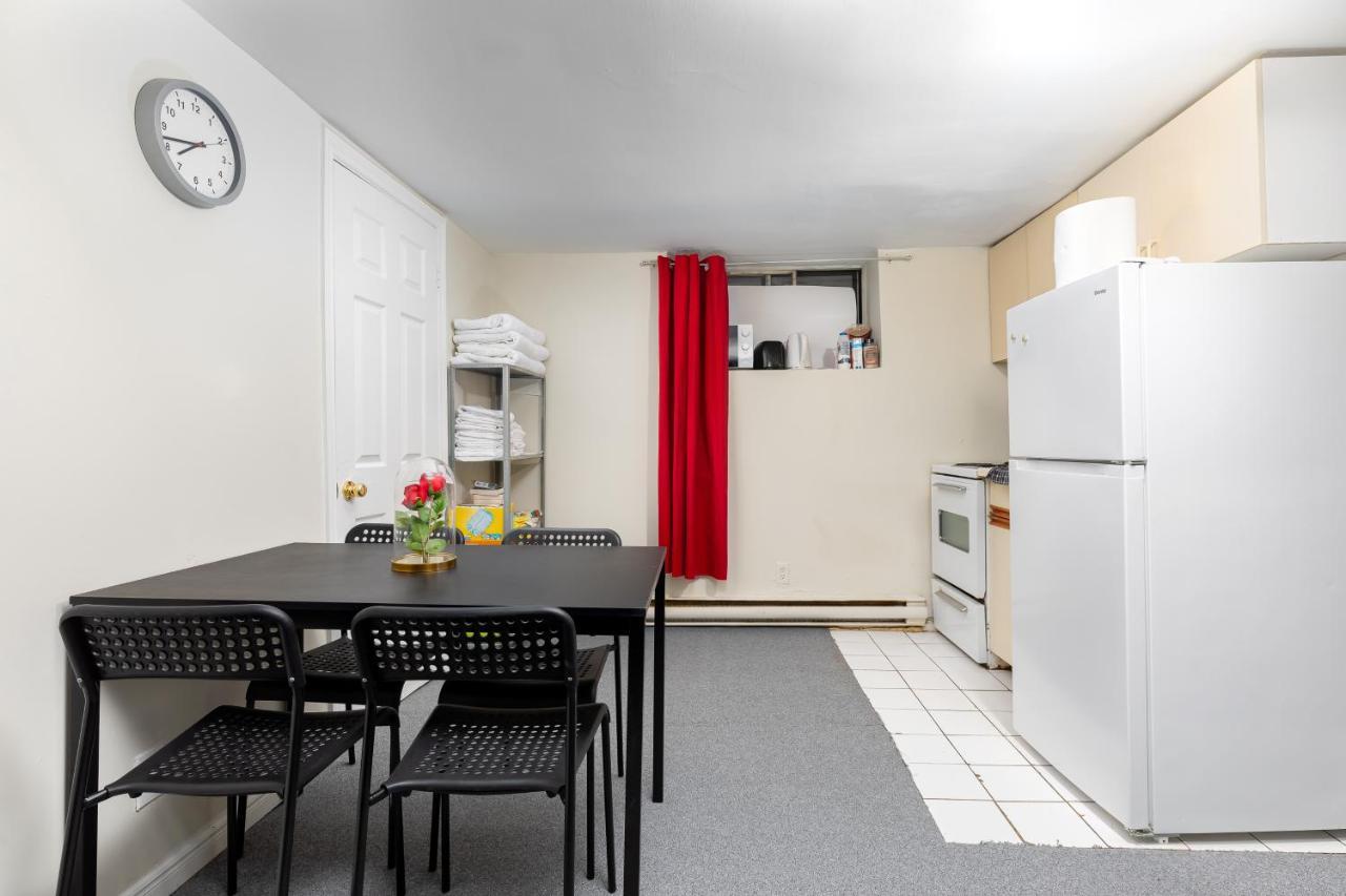 For Rent Beside U Of T Toronto