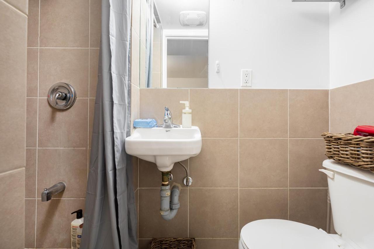 For Rent Beside U Of T * Toronto