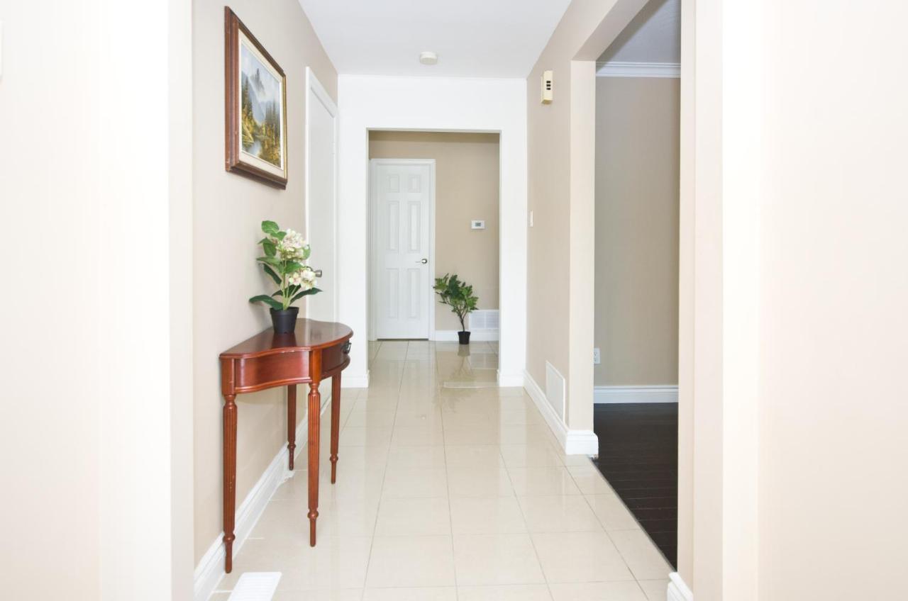 2 Bedroom Apartment Toronto