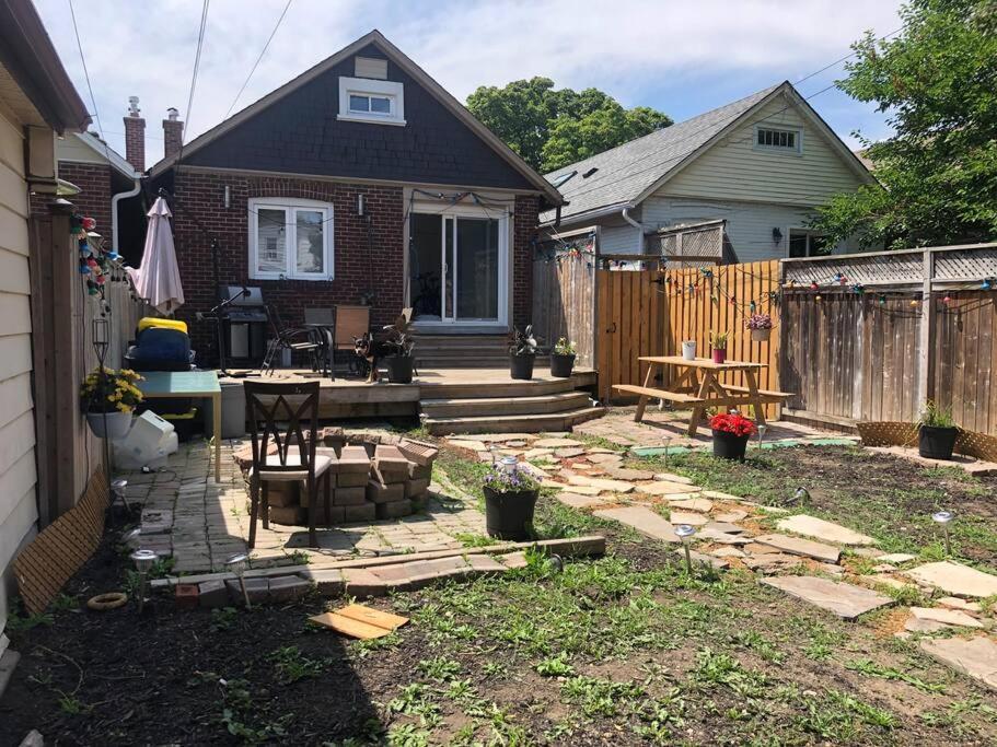 2 Bedroom Beaches Big Backyard Apartment