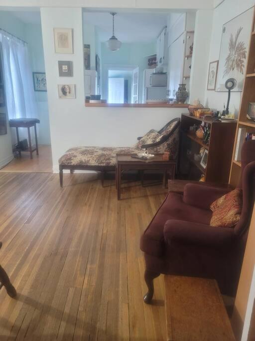 Unique Spacious Little Italy 1 Bed Apt