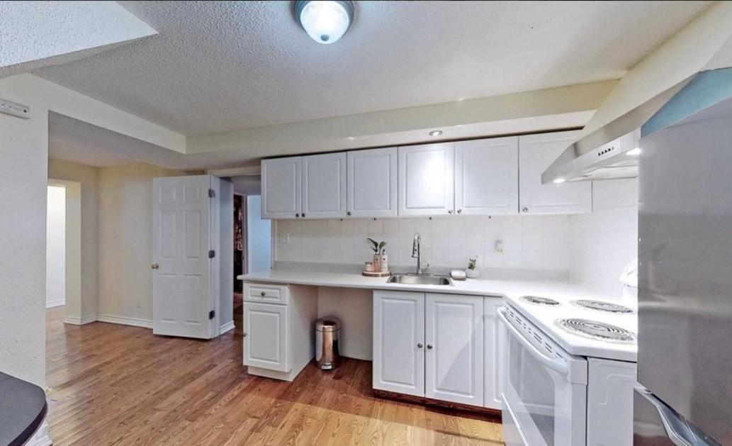 Cozy & Convenient 2-bedroom With Private Entrance
