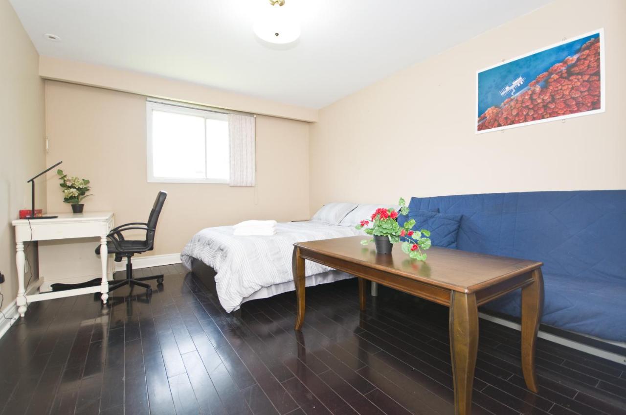 2 Bedroom Apartment *