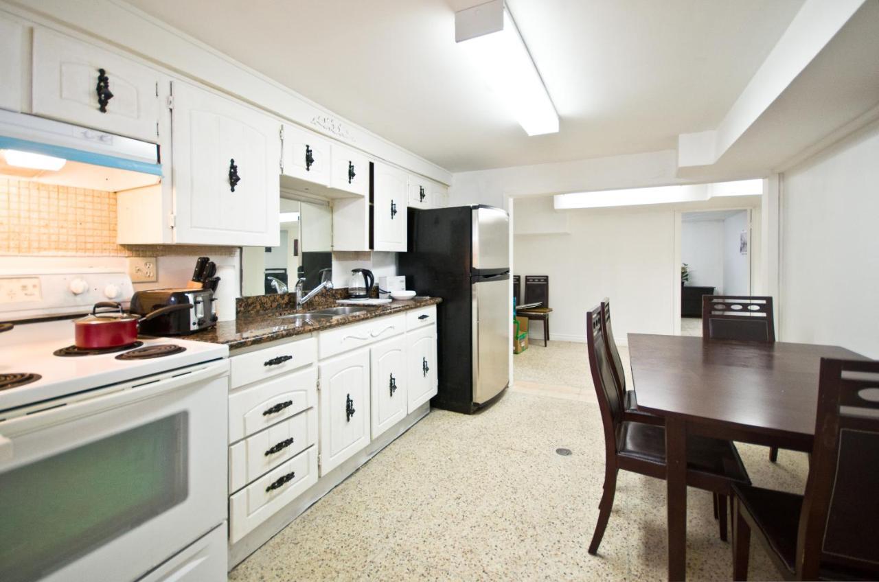 2 Bedroom Apartment * Toronto