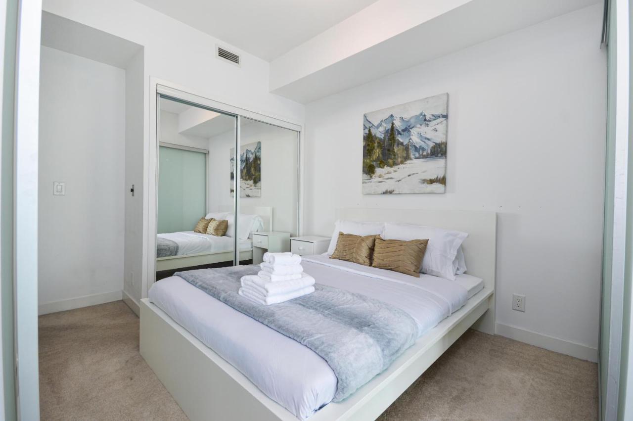 Downtown Mins From Scotiabank Arena, Tiff, Cn Tower, Union, Mtcc Apartment *
