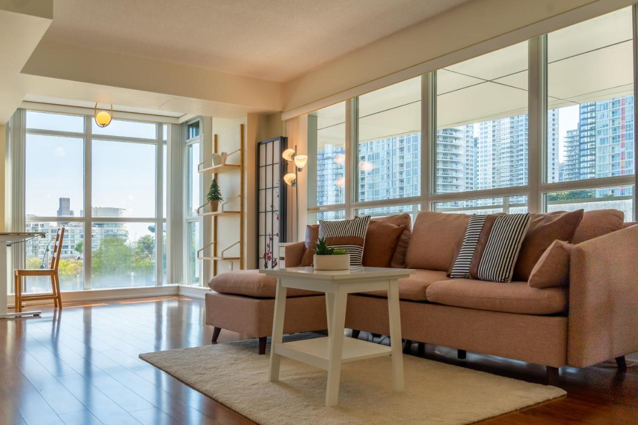 Apartment Large 2 Bedrooms Besides Cn Tower *