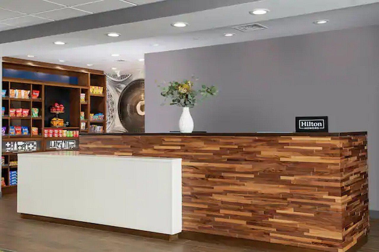 Hampton & By Hilton Downtown Hotel 3*