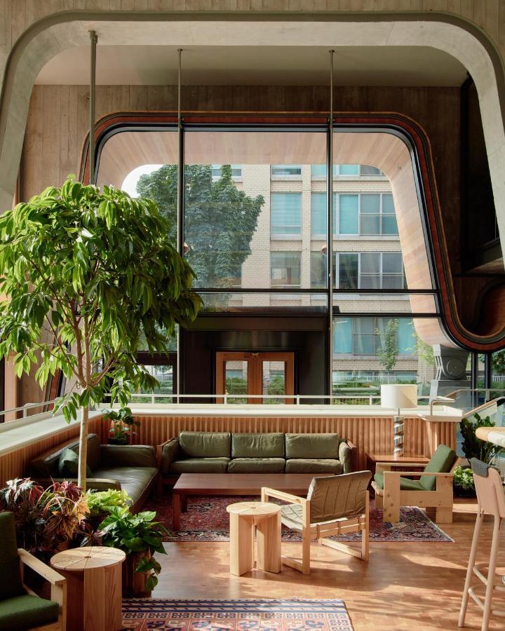 Hotel Ace