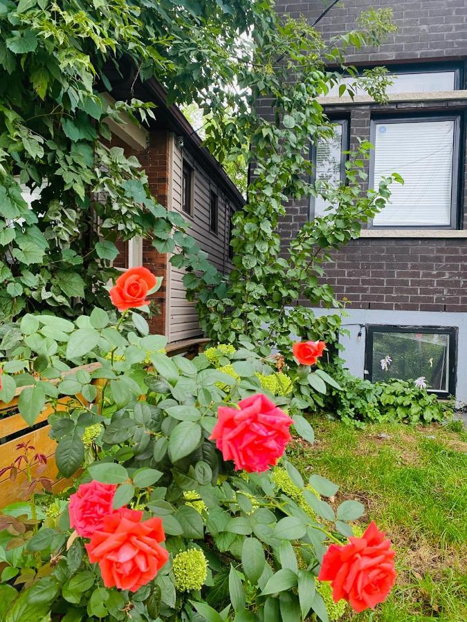 Lovely 3 Bedrooms Space Share * Toronto