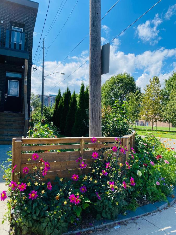 Lovely 3 Bedrooms Space Share * Toronto