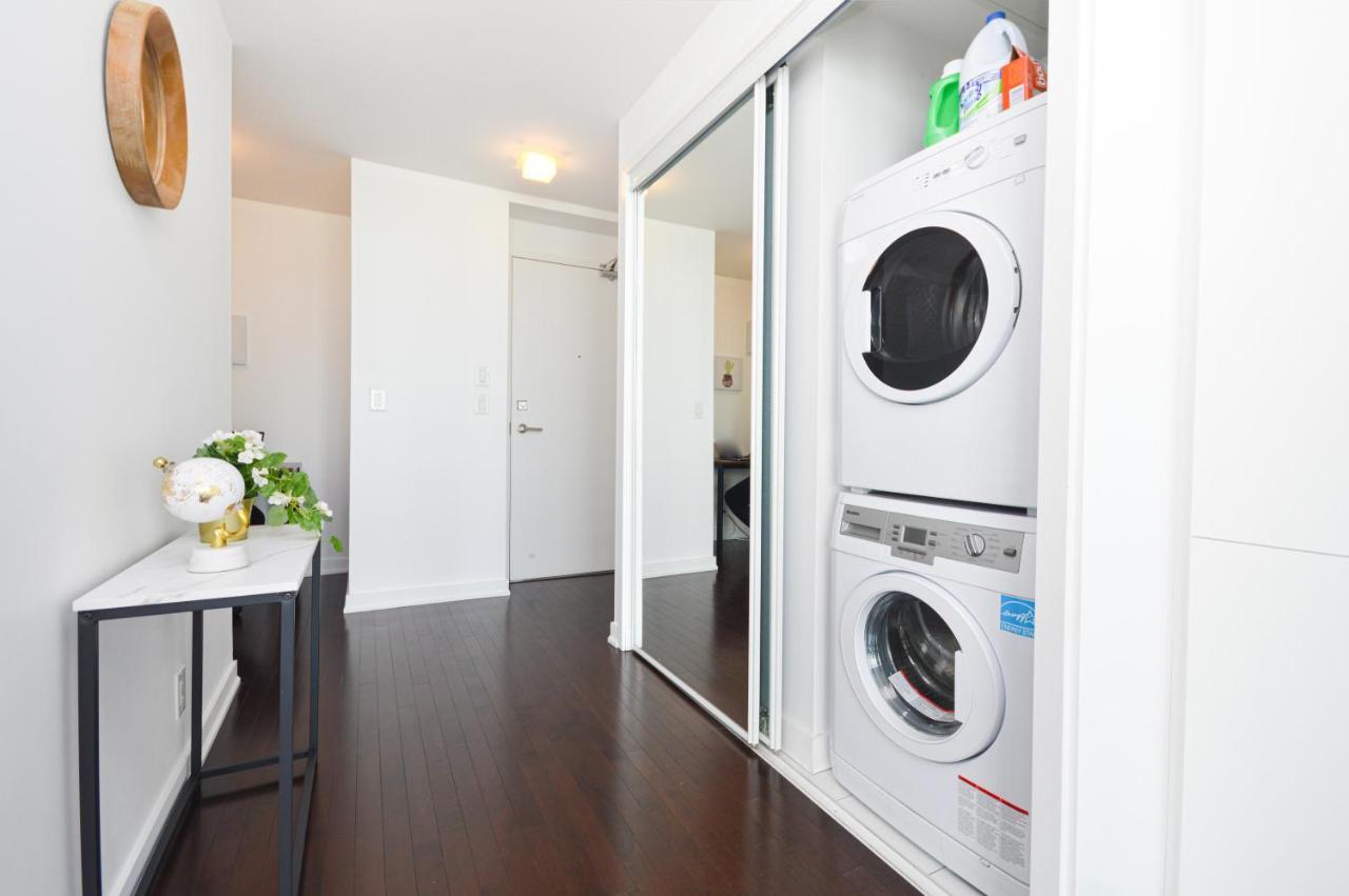 Downtown Mins From Scotiabank Arena, Tiff, Cn Tower, Union, Mtcc *