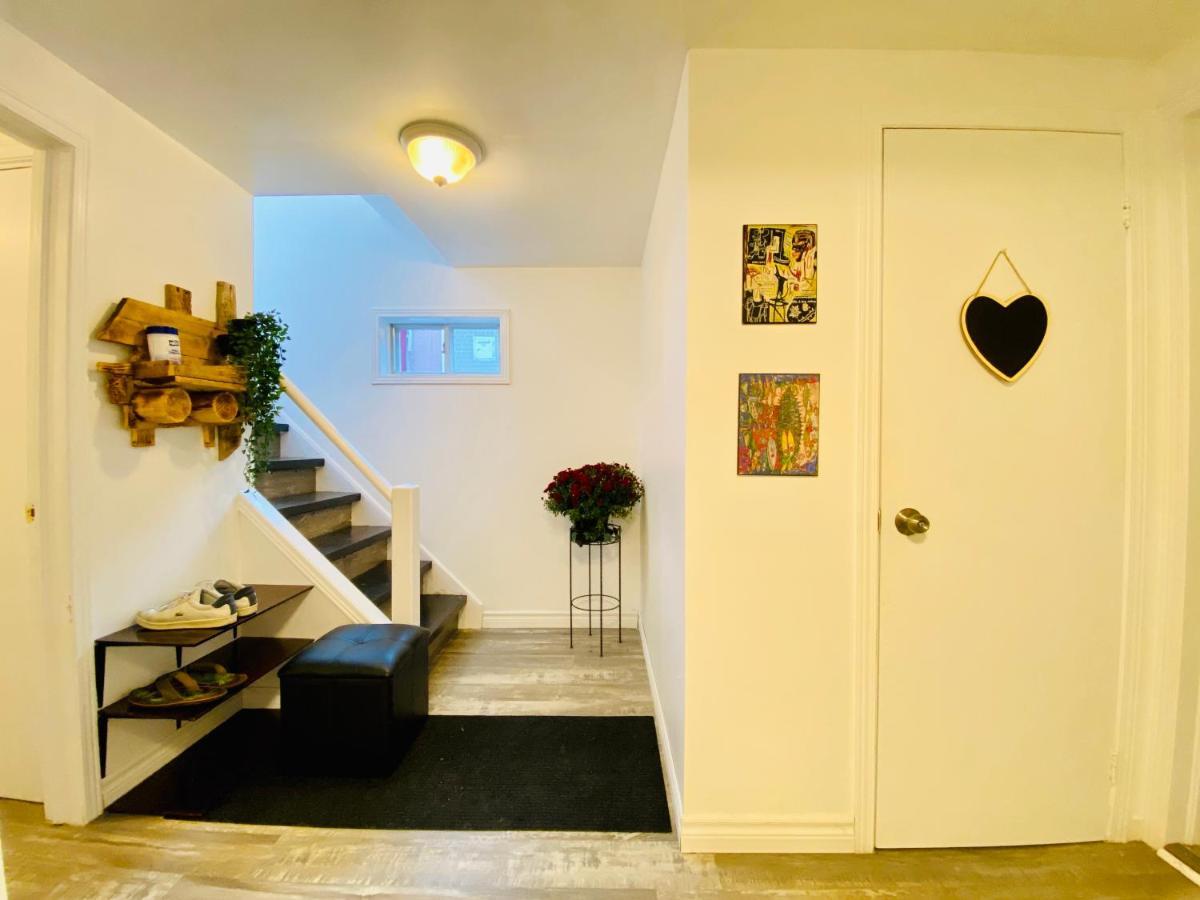- Free Parking Bed & Breakfast *