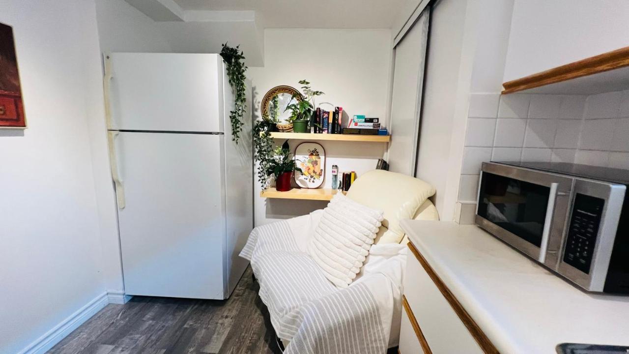 - Free Parking Bed & Breakfast