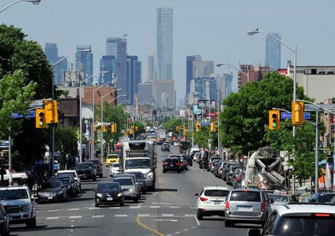 Bed & Breakfast - Free Parking Toronto