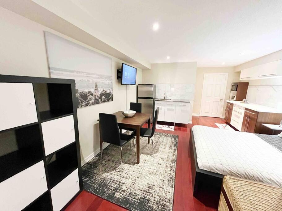 Beach Studio With Private Detached Bathroom *