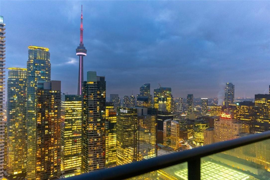 Apartment Breathtaking Cn Tower & Lakeview In Heart Of Dt
