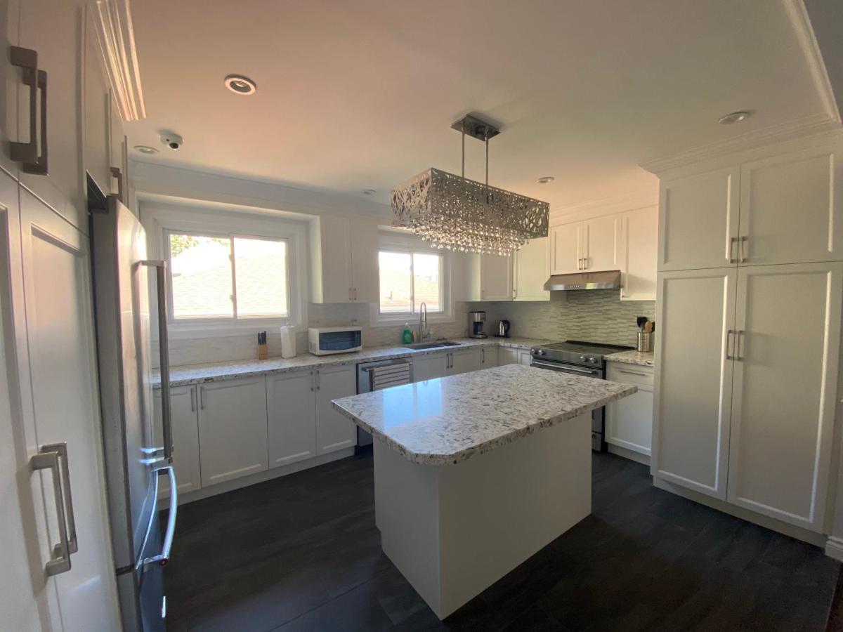 Yonge And Finch Subway !p Cozy & Quiet Private Bdr With Private Bathroom Homestay Toronto