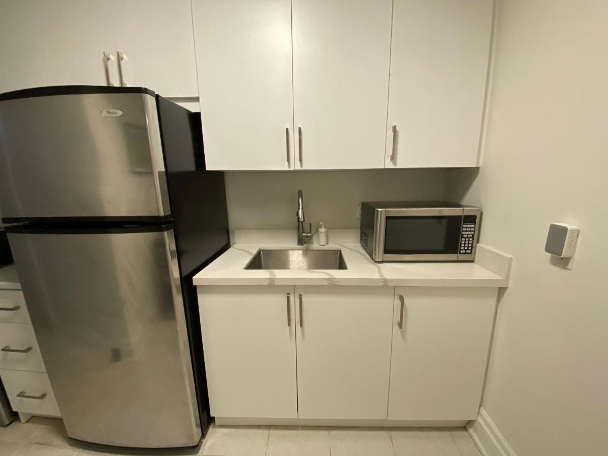 Yorkmills And Bayview !c Spacious Modern Private Bdr With Shared Bathroom Toronto