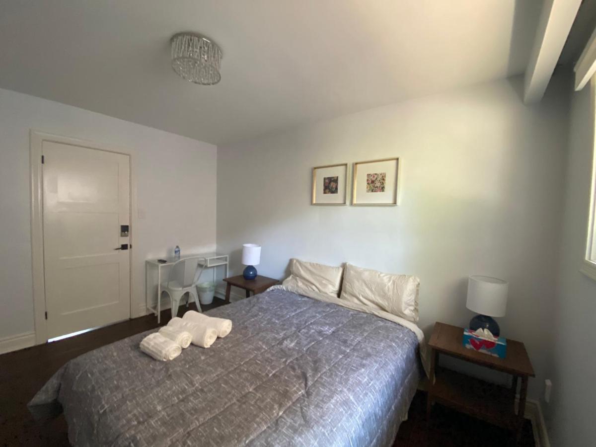 Yonge And Finch Subway !n Cozy & Modern Private Bdr With Shared Bathroom Toronto