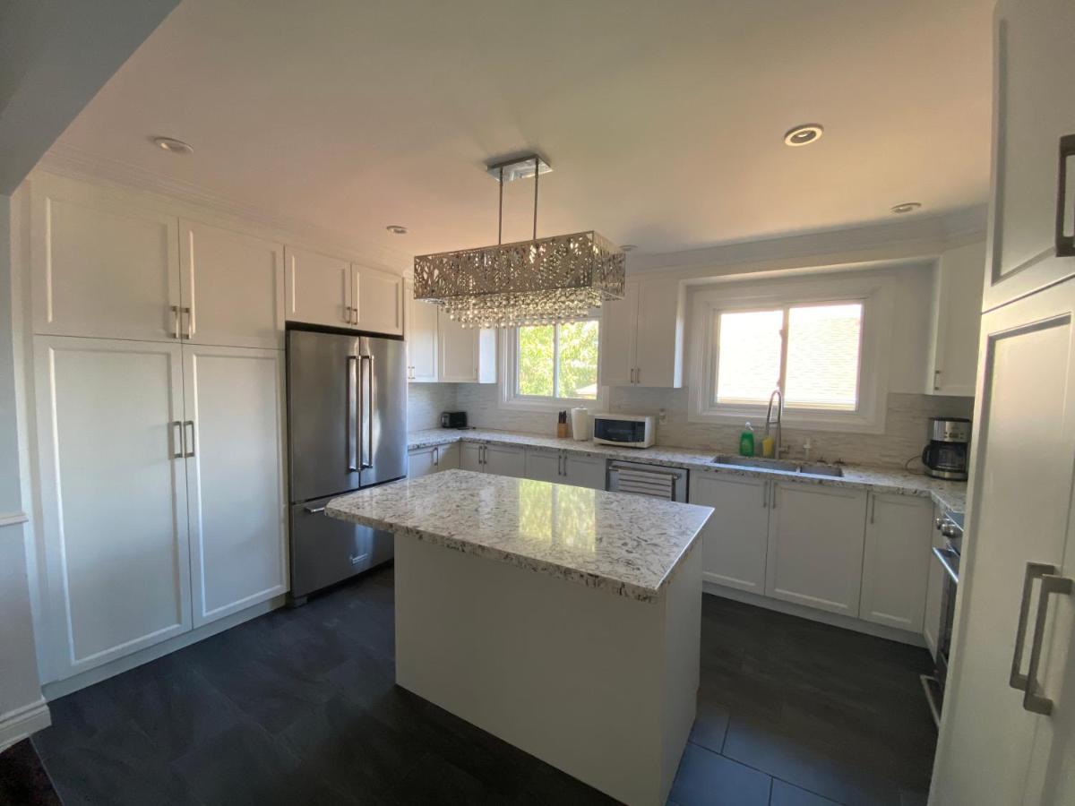 Homestay Yonge And Finch Subway !p Cozy & Quiet Private Bdr With Private Bathroom