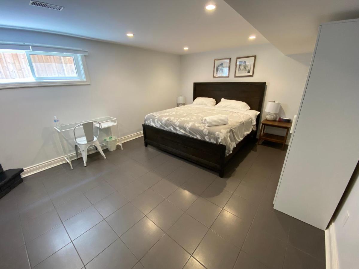Yonge And Finch Subway !r Spacious & Stylish Prvt Bdr With Shared Bathroom *