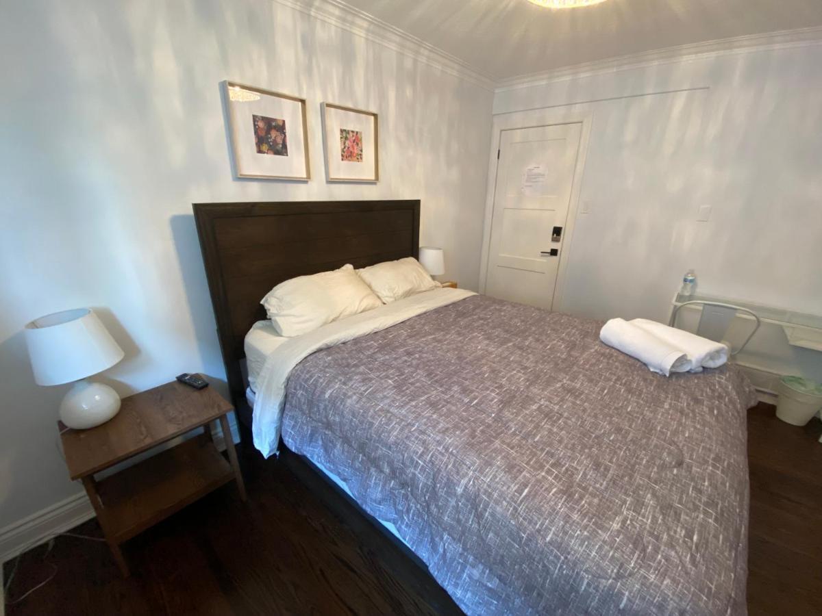 Yonge And Finch Subway !m Spacious And Quiet Private Bdr With Shared Bathroom *