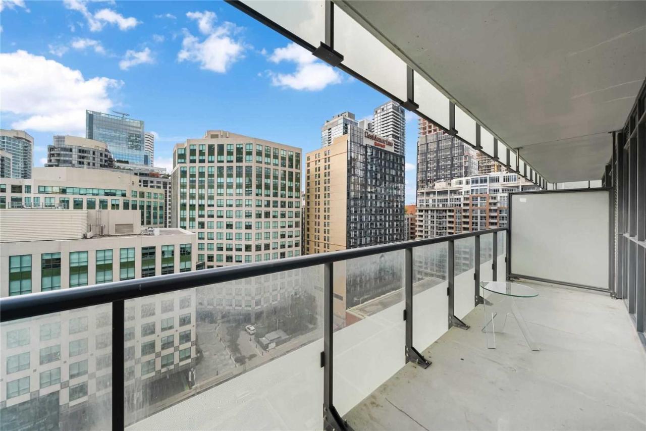 Planurstay - 2br & 2bth 300 Front Street West Apartment *