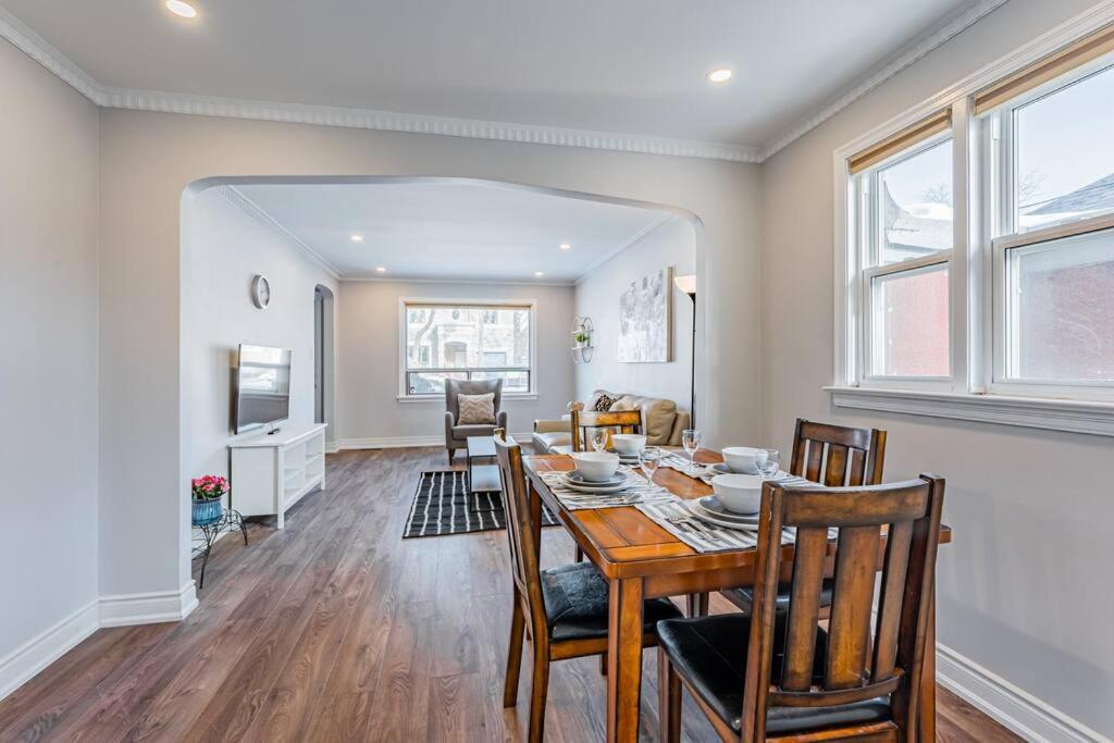 Cheerful 3 Bedrooms Free Parking