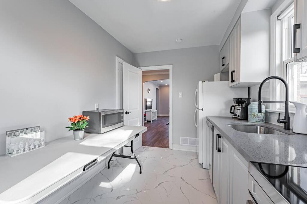 Chalet Cheerful 3 Bedrooms Free Parking Toronto